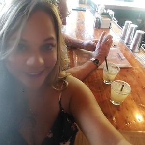 Meet your Posher, Lorena